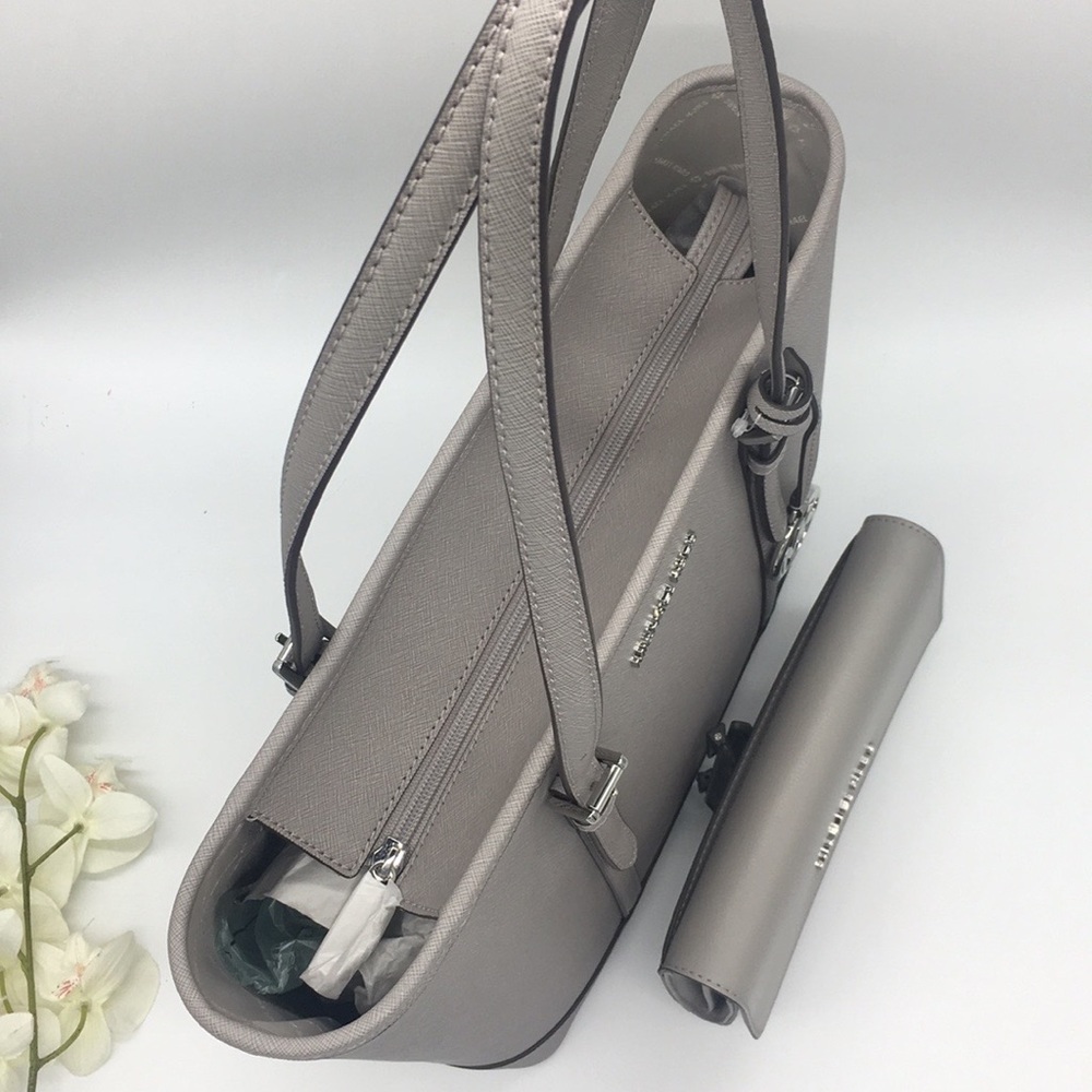 MICHAEL KORS SM TZ SHOULDER TOTE & WALLET SET - Picture 6 of 8